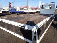 三菱ふそうファイター平ボディ中型（4t）[写真14]