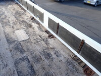 三菱ふそうファイター平ボディ中型（4t）[写真18]