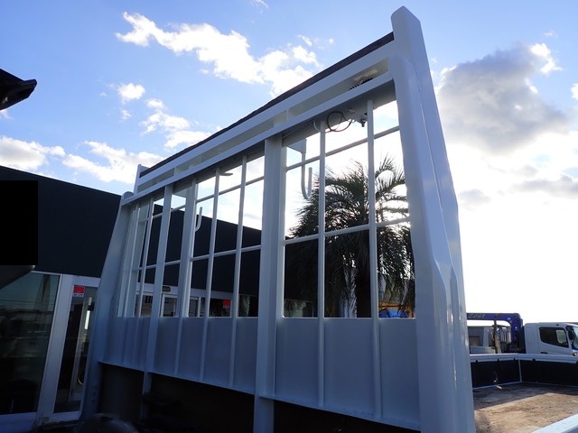 三菱ふそうファイター平ボディ中型（4t）[写真18]