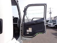 三菱ふそうファイター平ボディ中型（4t）[写真27]