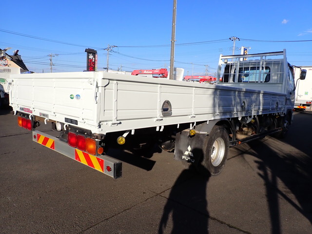 三菱ふそうファイター平ボディ中型（4t）[写真03]