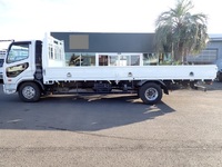 三菱ふそうファイター平ボディ中型（4t）[写真05]