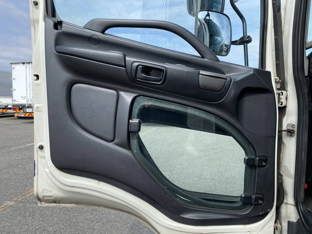 日野レンジャーアルミウイング中型（4t）[写真25]