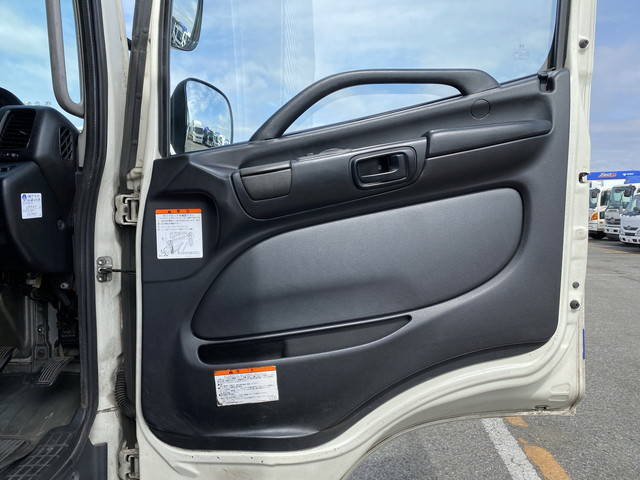 日野レンジャーアルミウイング中型（4t）[写真26]