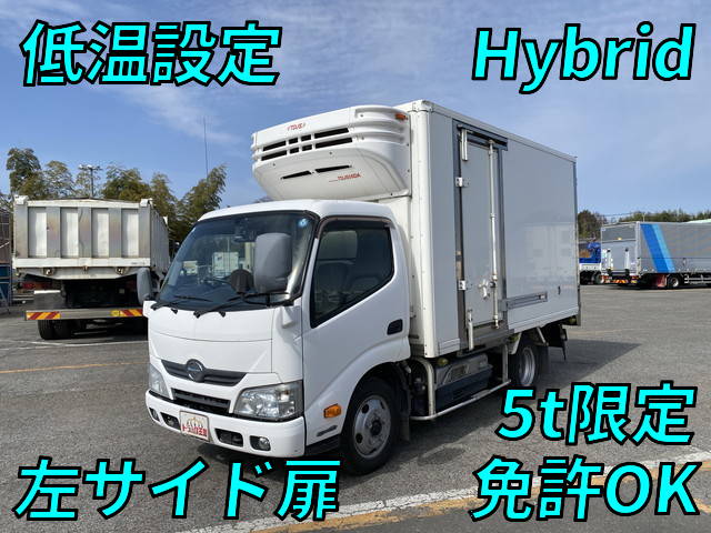 日野デュトロ冷凍車（冷蔵車）小型（2t・3t）[写真01]