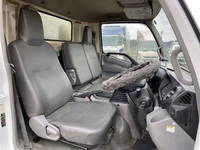 日野デュトロアルミバン小型（2t・3t）[写真33]