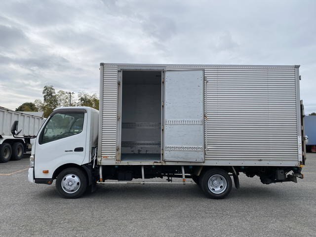 日野デュトロアルミバン小型（2t・3t）[写真06]