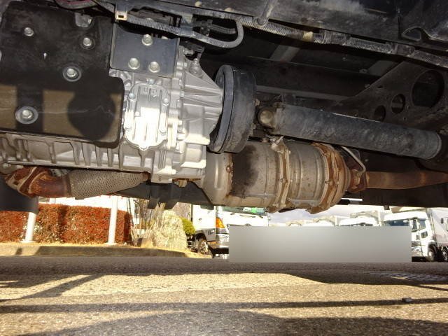 いすゞエルフアルミバン小型（2t・3t）[写真13]