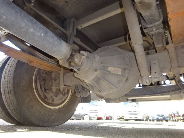 いすゞエルフアルミバン小型（2t・3t）[写真14]