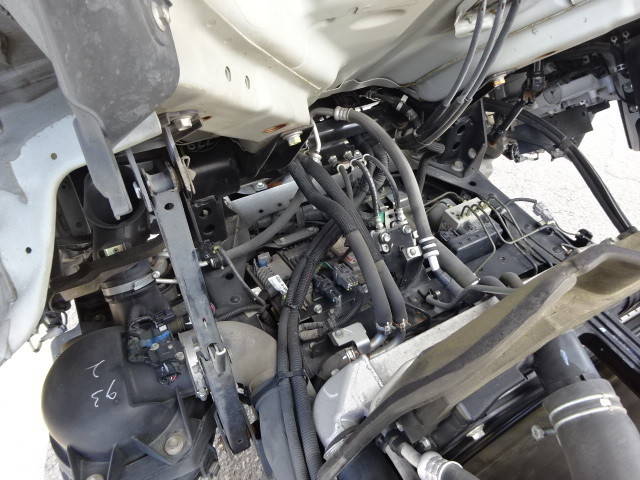 いすゞエルフアルミバン小型（2t・3t）[写真22]