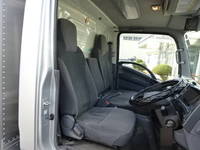 いすゞエルフアルミバン小型（2t・3t）[写真28]