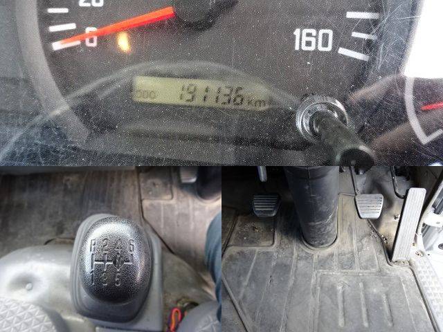 いすゞエルフアルミバン小型（2t・3t）[写真31]