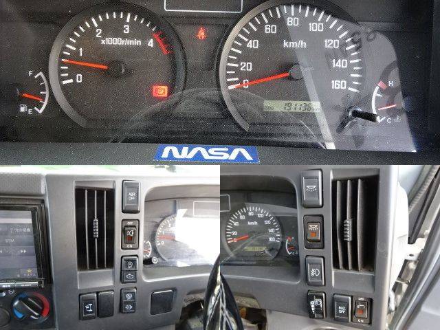 いすゞエルフアルミバン小型（2t・3t）[写真32]