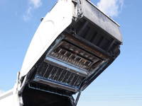 UDトラックスコンドルパッカー車（塵芥車）中型（4t）[写真20]