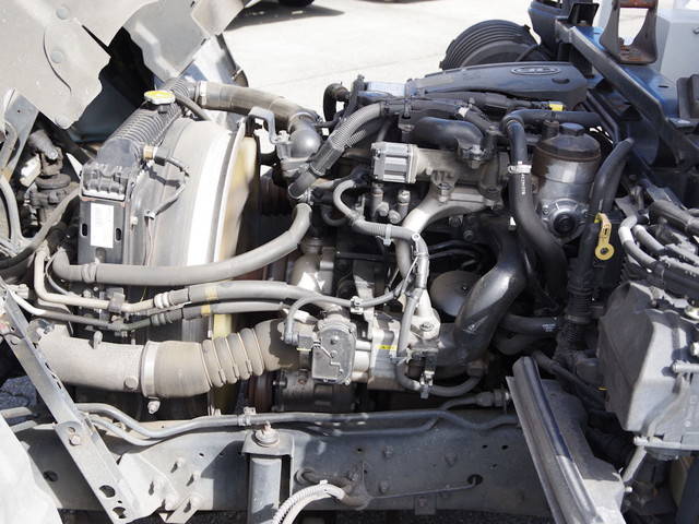 UDトラックスコンドルパッカー車（塵芥車）中型（4t）[写真28]