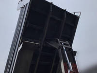 日野プロフィアダンプ大型（10t）[写真14]