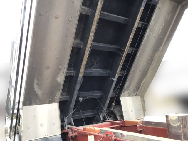 日野プロフィアダンプ大型（10t）[写真16]