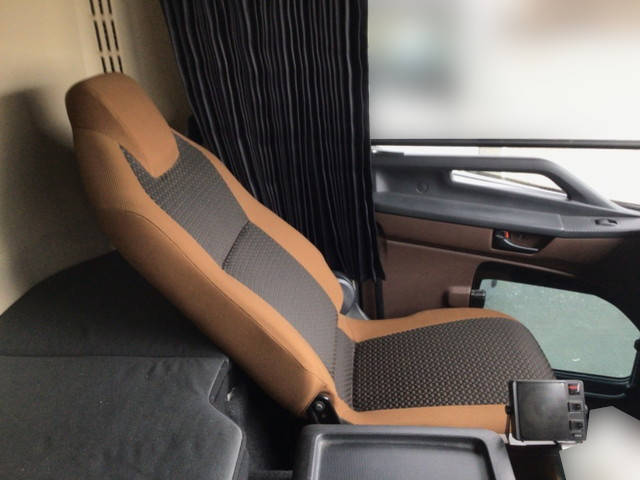 日野プロフィアダンプ大型（10t）[写真28]