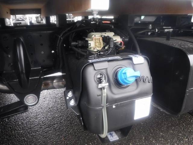 三菱ふそうキャンター平ボディ小型（2t・3t）[写真14]