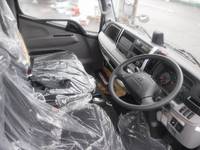 三菱ふそうキャンター平ボディ小型（2t・3t）[写真05]