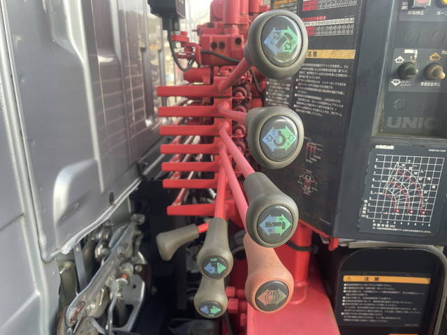 いすゞエルフクレーン3段小型（2t・3t）[写真15]