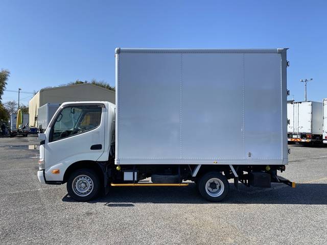 トヨタトヨエースパネルバン小型（2t・3t）[写真05]