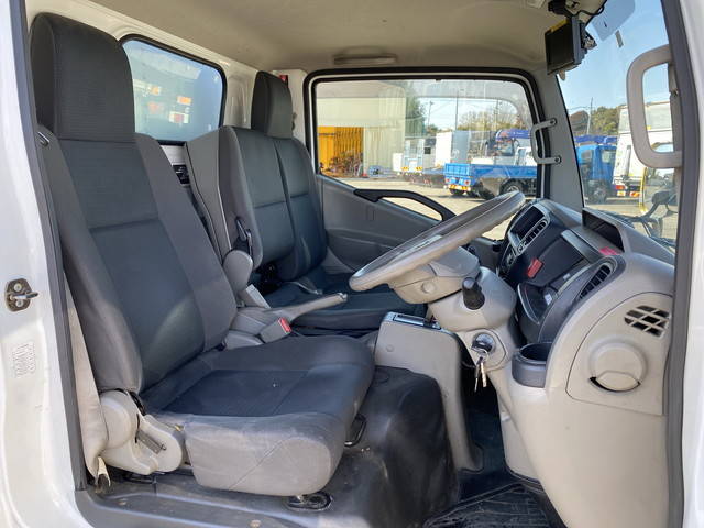 日産アトラスパネルバン小型（2t・3t）[写真27]