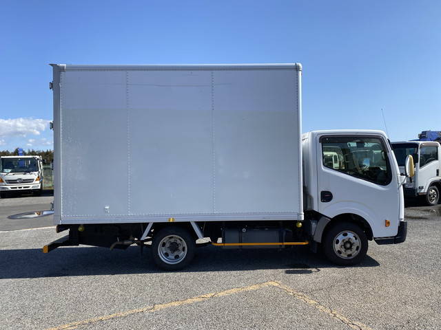 日産アトラスパネルバン小型（2t・3t）[写真06]