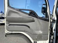 三菱ふそうキャンターセーフティローダー小型（2t・3t）[写真30]