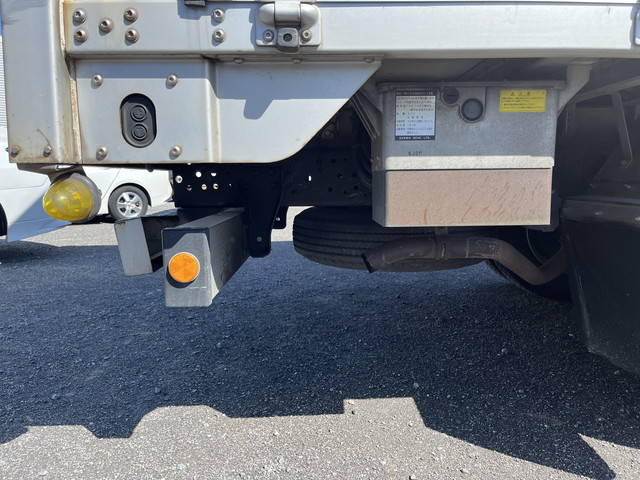 いすゞエルフアルミウイング小型（2t・3t）[写真12]