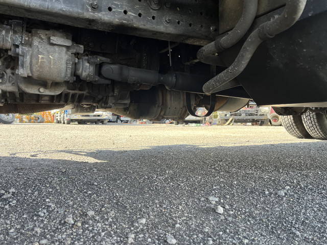 いすゞエルフアルミウイング小型（2t・3t）[写真17]