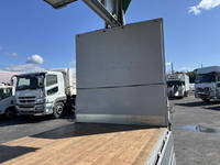 いすゞエルフアルミウイング小型（2t・3t）[写真21]