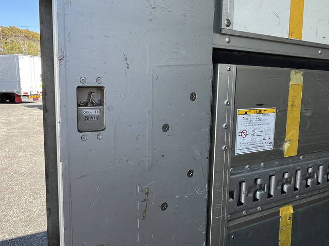 いすゞエルフアルミウイング小型（2t・3t）[写真25]