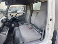 日野デュトロ冷凍車（冷蔵車）小型（2t・3t）[写真30]