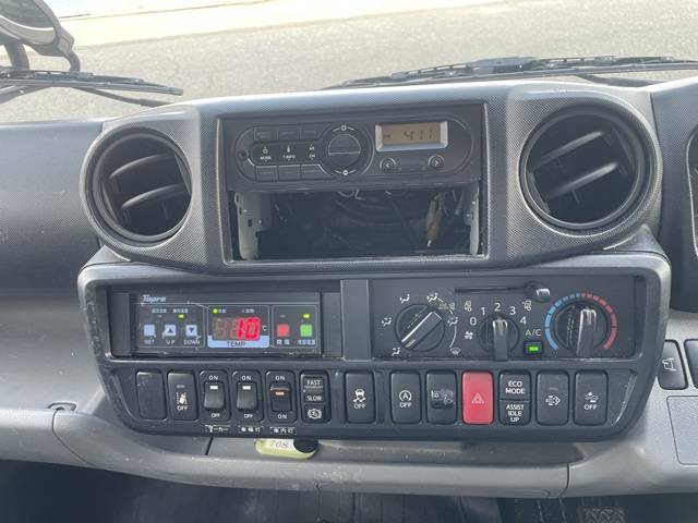 日野デュトロ冷凍車（冷蔵車）小型（2t・3t）[写真34]