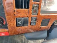 いすゞエルフアルミバン小型（2t・3t）[写真30]