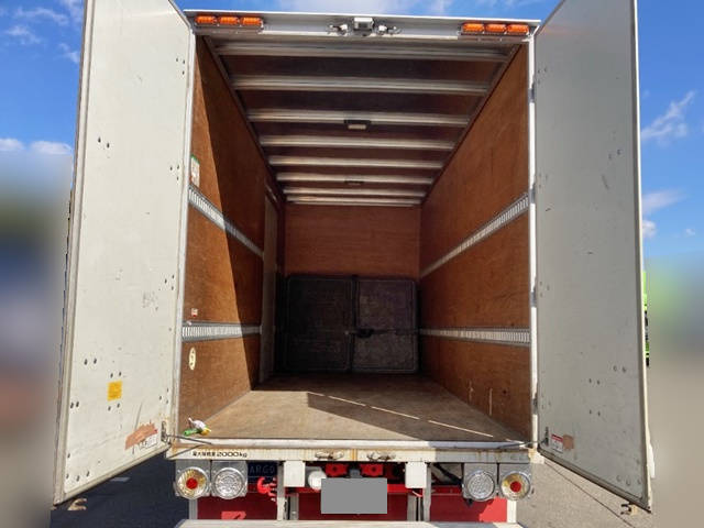 いすゞエルフアルミバン小型（2t・3t）[写真06]