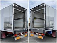 三菱ふそうファイター冷凍車（冷蔵車）中型（4t）[写真11]