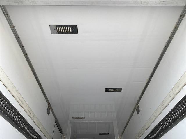 三菱ふそうファイター冷凍車（冷蔵車）中型（4t）[写真12]