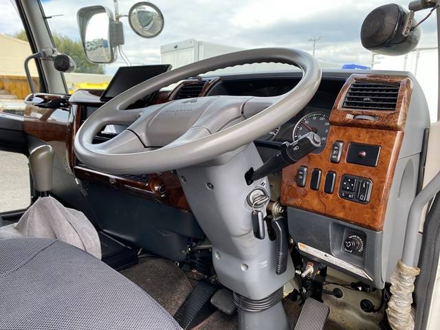 三菱ふそうファイター冷凍車（冷蔵車）中型（4t）[写真35]