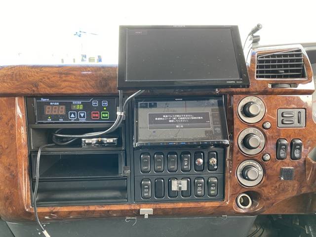 三菱ふそうファイター冷凍車（冷蔵車）中型（4t）[写真37]