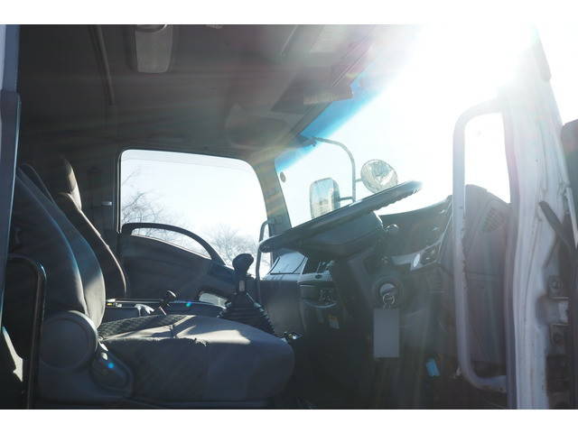 いすゞフォワード深ダンプ（土砂禁ダンプ）増トン（6t・8t）[写真32]