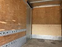 三菱ふそうキャンターアルミバン小型（2t・3t）[写真12]