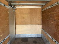 三菱ふそうキャンターアルミバン小型（2t・3t）[写真13]