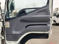 三菱ふそうキャンターアルミバン小型（2t・3t）[写真30]