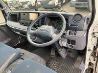 三菱ふそうキャンターアルミバン小型（2t・3t）[写真34]