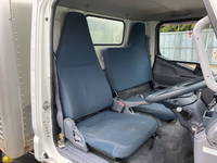 三菱ふそうキャンターアルミバン小型（2t・3t）[写真35]