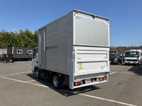 三菱ふそうキャンターアルミバン小型（2t・3t）[写真04]