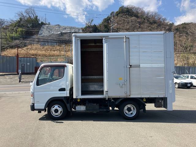 三菱ふそうキャンターアルミバン小型（2t・3t）[写真06]