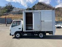 三菱ふそうキャンターアルミバン小型（2t・3t）[写真06]